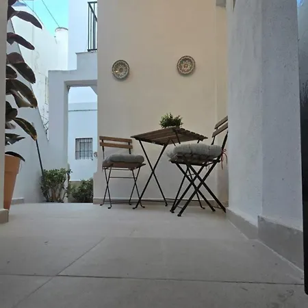 Estudio Pequeno Apartman